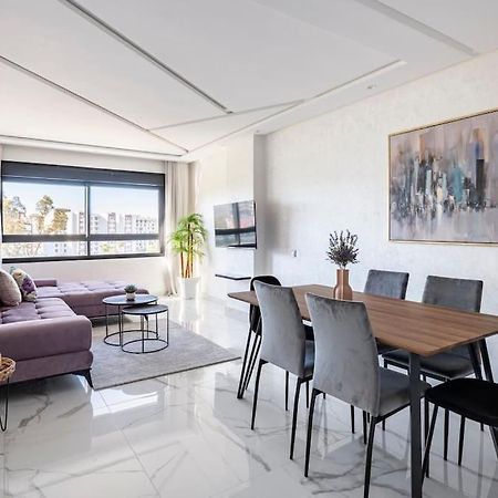 Superb & Sunny 2Br & 2Ba Apt. W/ Seaview, Malabata Tanger Kültér fotó