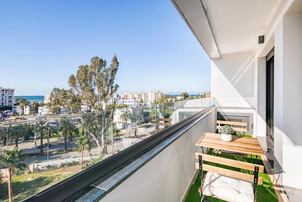 Superb & Sunny 2Br & 2Ba Apt. W/ Seaview, Malabata Tanger Kültér fotó