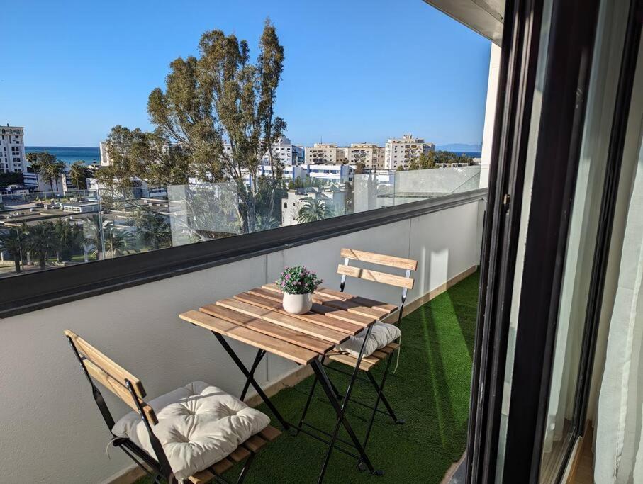 Superb & Sunny 2Br & 2Ba Apt. W/ Seaview, Malabata Tanger Kültér fotó